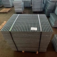 Решетчатый прессованный настил P Zn 33x11 / 30x5 мм Ст3 СТО 23083253-003-2008