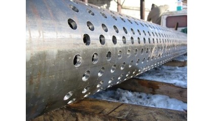 Труба стальная перфорированная бесшовная 76x3 мм 08кп фото трубу стальную перфорированную бесшовную 76x3 мм 08кп купить в Томске