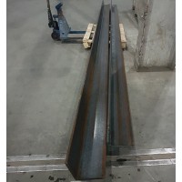 Уголок стальной горячекатаный равнополочный 80x80x6 мм 09Г2С ГОСТ 8509-93