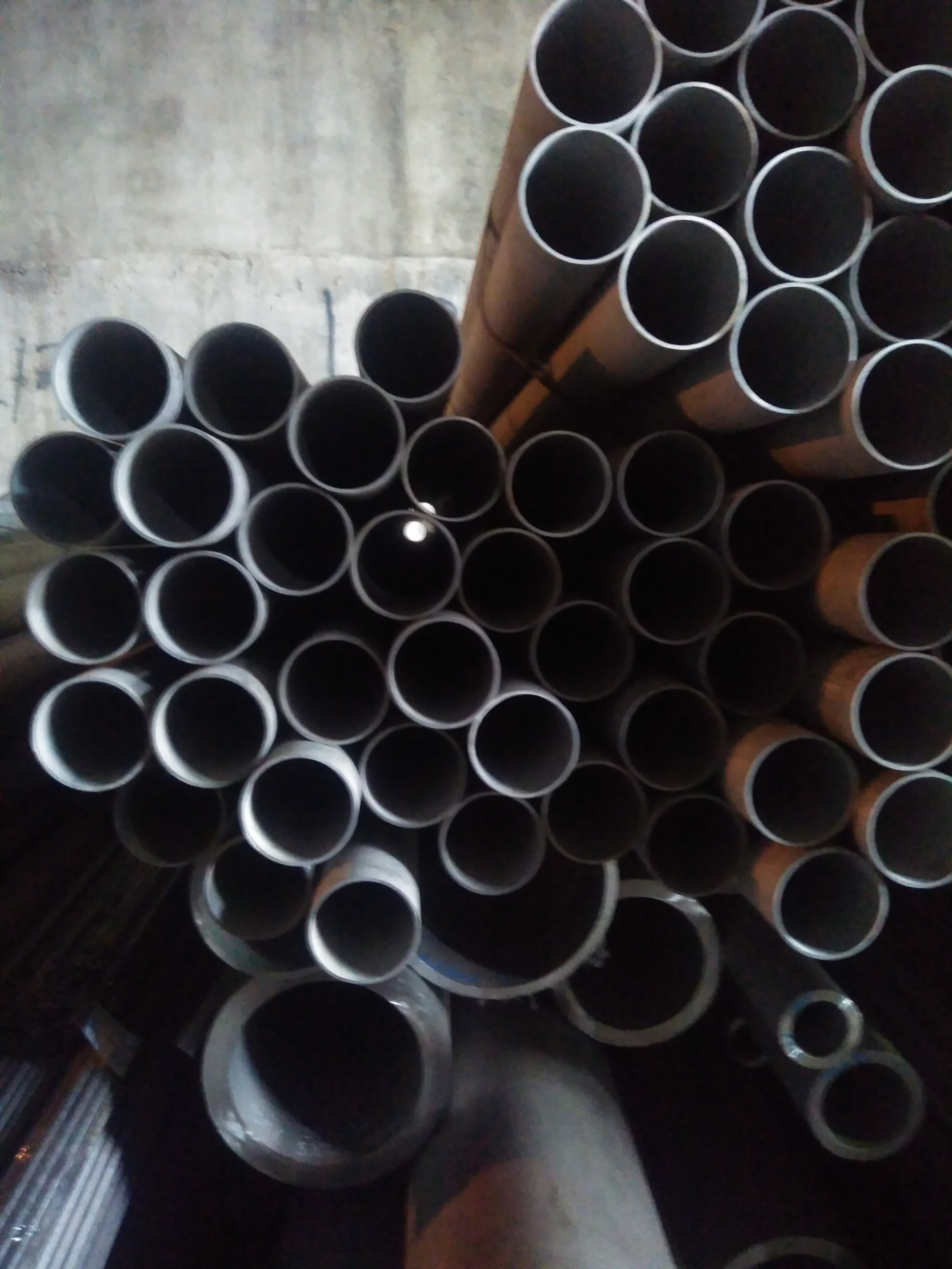 Трубы бесшовные стальные Томске